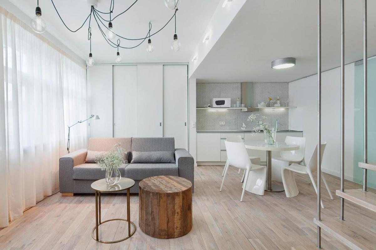 פראג Holeckova Apartments מראה חיצוני תמונה